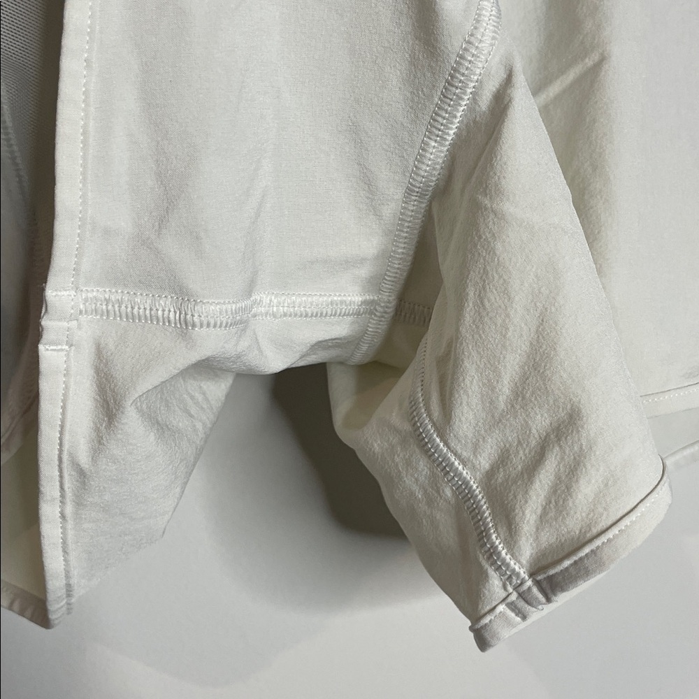 Sold Lululemon | Women’s Hotty Hot Athletic Shorts in Bone Size 8 - Picture 3 of 7